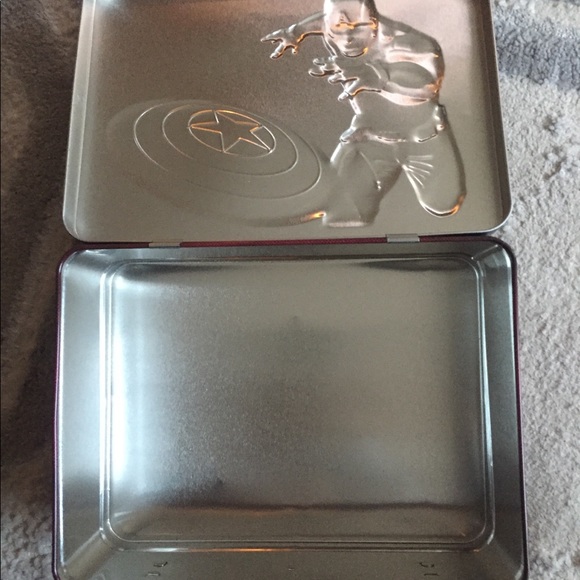 Captain America tin lunch box - Picture 7 of 7